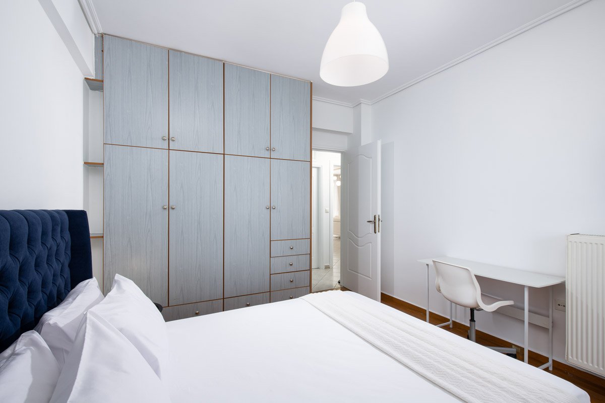 Bed and wardrobe of Alimos Flat